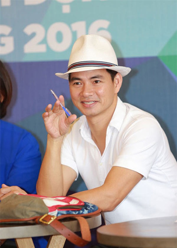 nsnd anh tu da qua tuoi de bo nhiem vi tri giam doc? - 3