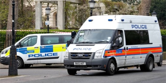 be gai 14 tuoi bi ham hiep suot 4 tieng trong cong vien giua ban ngay&nbsp; hinh anh 2