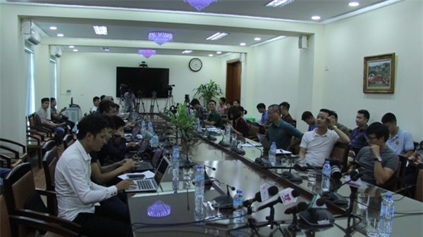 nhieu nguoi than da giup do tu tu nguyen van tinh bo tron hinh anh 2