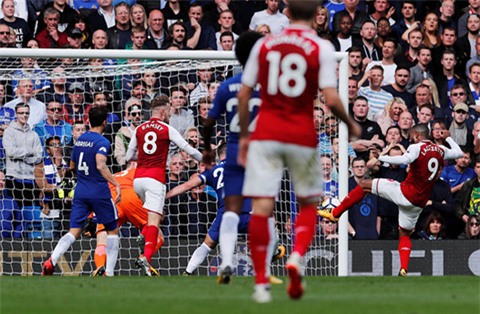 Cơ hội của Ramsey gần cuối hiệp 1