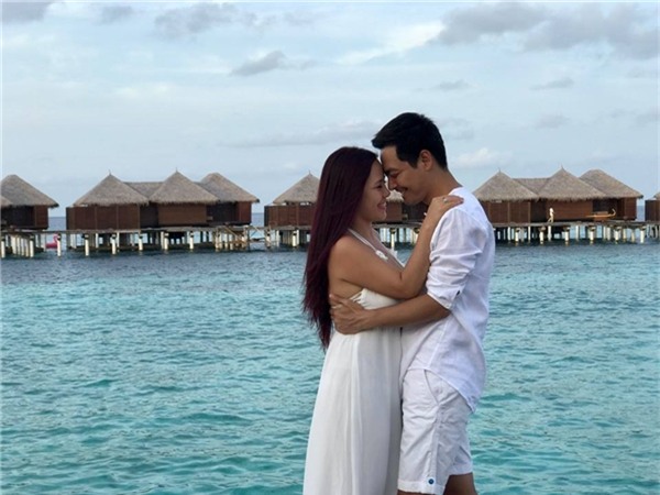 Vợ chồng MC Phan Anh thời gian gần đây thường xuyên có những chuyến đi du lịch để