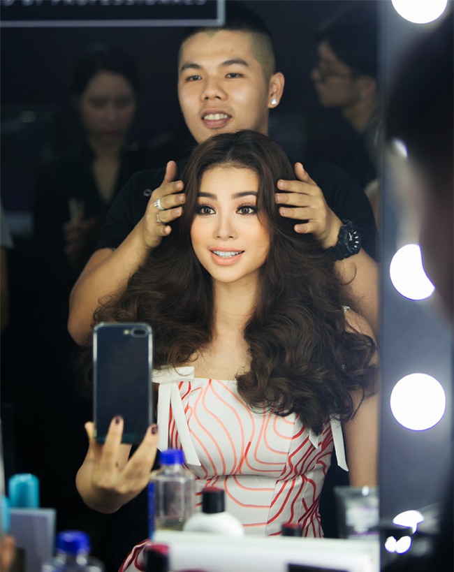 pham huong, minh tu, mau thuy dep bat phan thang bai khien fan ha noi "te liet toan tap" - 12