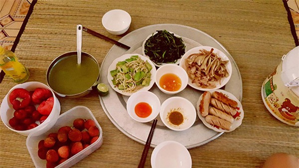 ve thoi com chung, co sinh vien khoe mam com "chong tuong lai" nau, chi em khen nuc no - 7