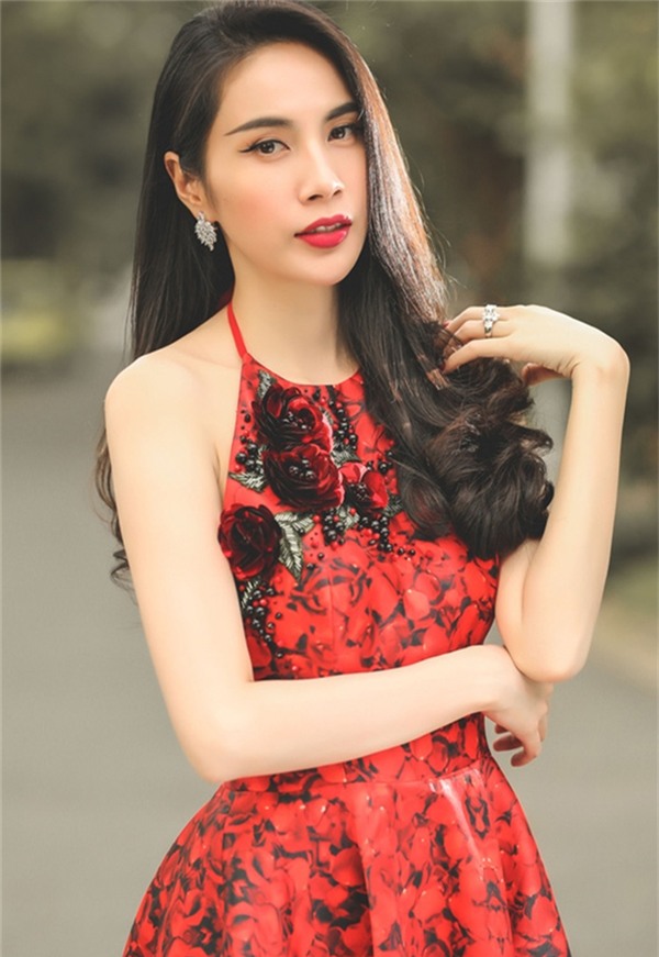 Theo&nbsp;Thủy Tiên, cũng vì tuổi thơ trải qua quá nhiều nỗi đau về thể xác lẫn tinh thần nên hiện tại, bao nhiêu thị phi cô cũng chịu được. - Tin sao Viet - Tin tuc sao Viet - Scandal sao Viet - Tin tuc cua Sao - Tin cua Sao