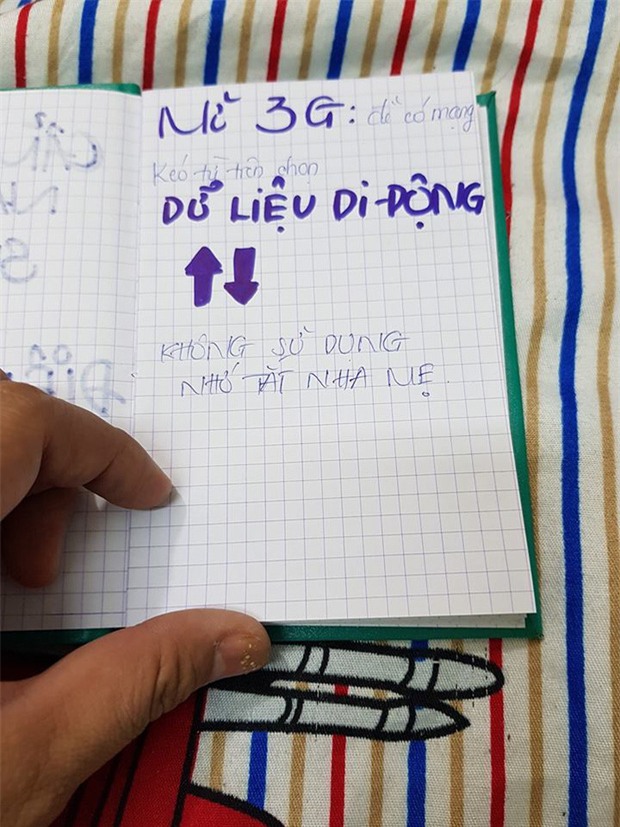 Cay mắt với bức thư con gái gửi ba nơi thiên đường và cuốn cẩm nang dùng điện thoại cho mẹ - Ảnh 7.