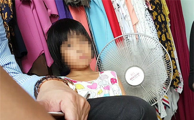 Nam bệnh nhân giở trò đồi bại với bé gái thiểu năng trên giường bệnh