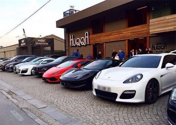 Các tiểu thư, công tử giàu có Thổ Nhĩ Kỳ phô bày cuộc sống giàu có trên Instagram khiến người xem choáng ngợp - Ảnh 1.