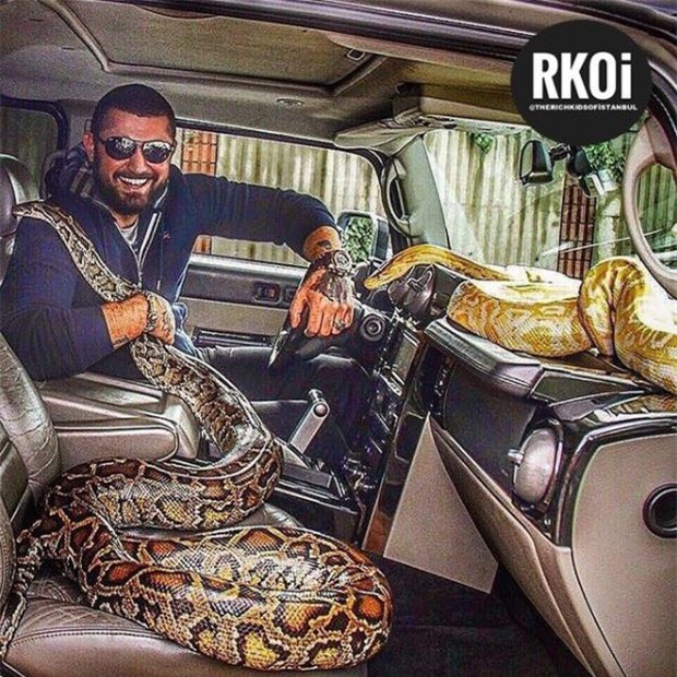 Các tiểu thư, công tử giàu có Thổ Nhĩ Kỳ phô bày cuộc sống giàu có trên Instagram khiến người xem choáng ngợp - Ảnh 10.