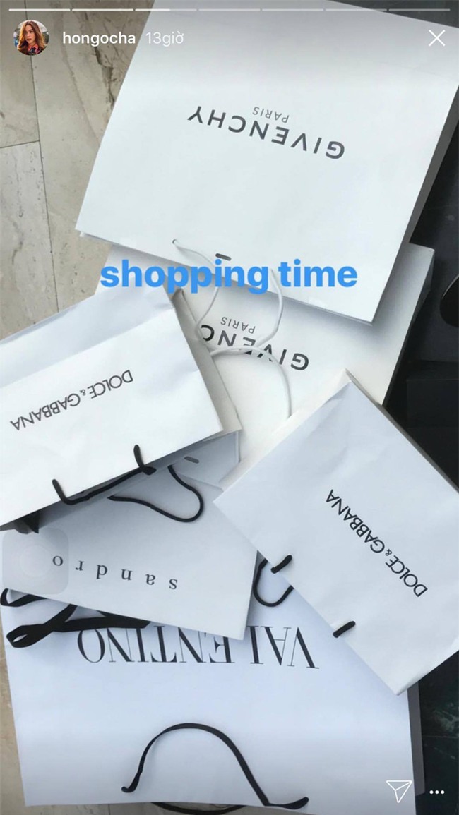 Đăng ảnh nắm tay Kim Lý, Hà Hồ còn ngầm khoe loạt đồ hiệu hơn 100 triệu mới mua - Ảnh 2.