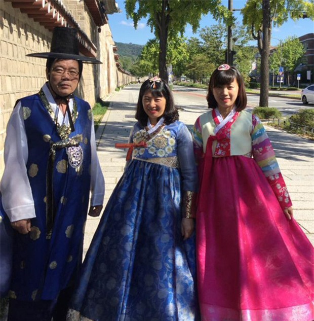 Xuân Trường tươi như hoa bên gia đình tại Hàn Quốc - Ảnh 7.