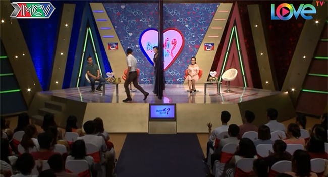 Bạn muốn hẹn hò: Cách yêu của chàng kỹ sư Hóa khiến tất cả bật cười - Ảnh 3.