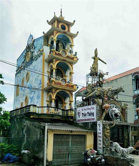 nhà kì quái, nhà kỳ quái, biệt thự, lâu đài