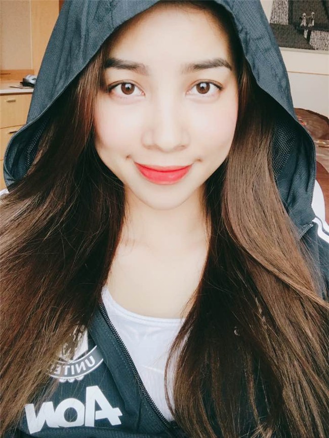 Bị chê tăng cân trước khi trao vương miện kế nhiệm, Phạm Hương đáp trả bằng hình ảnh nuột nà-7