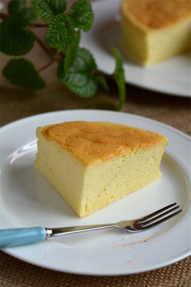 Công thức làm bánh bông lan phô mai mềm mịn thơm phức - Ảnh 8.