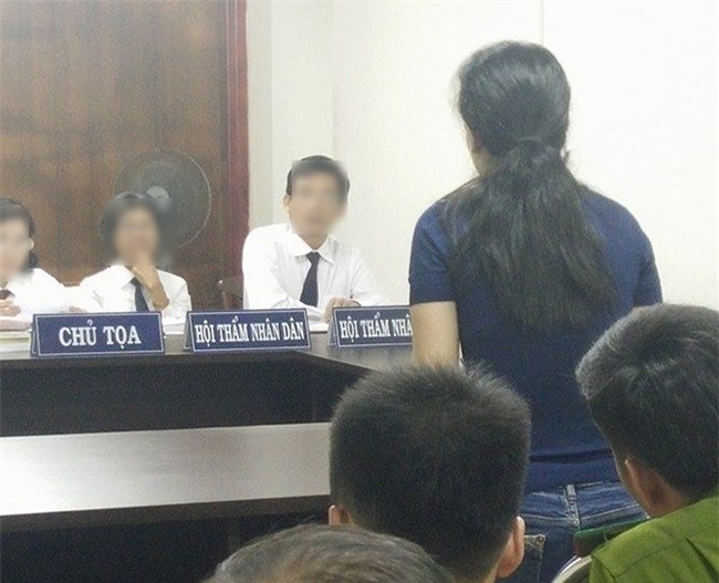 giot nuoc mat muon mang cua nguoi me ep con gai ruot cung uong thuoc sau tu tu - 3