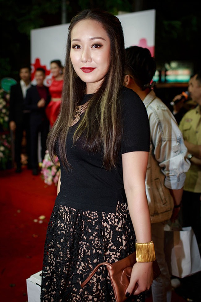 sao viet mac xau: duong cong cua jennifer pham bi "buc tu" dang tiec - 4