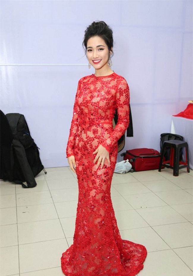 sao viet mac xau: duong cong cua jennifer pham bi "buc tu" dang tiec - 7