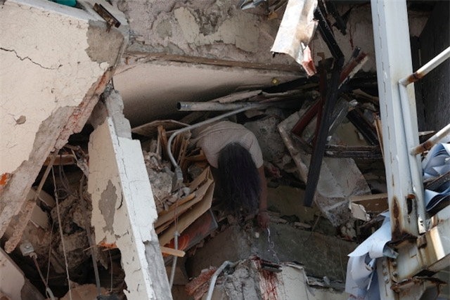 Dong dat kinh hoang o Mexico: 'Nhu the Chua noi gian voi chung toi' hinh anh 6