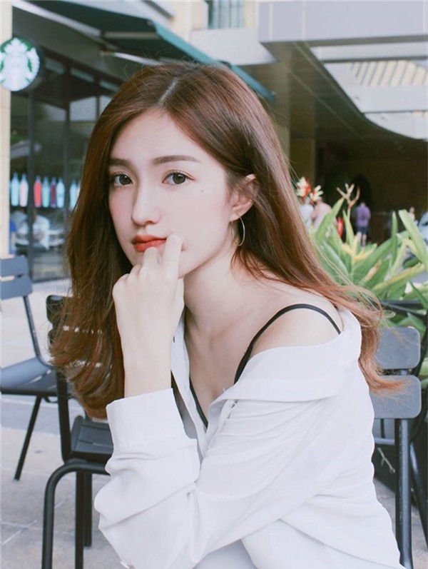 Chẳng phải đi đâu xa, Việt Nam cũng có cô nàng mặt xinh dáng chuẩn gái Hàn còn ghen tỵ-1