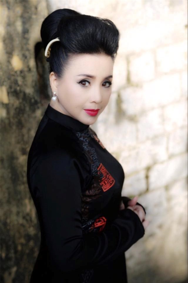 NSND Lan Hương: So sánh Anh Tú với Xuân Bắc là khập khiễng - Ảnh 1.