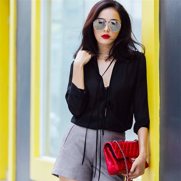 3 mẫu túi Chanel cổ điển với sức hút vượt trời gian khiến phái đẹp Việt không thể không mê - Ảnh 4.