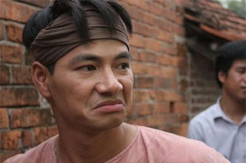 dam vinh hung nhan nhu dieu gi voi xuan bac giua on ao vo to chen ep hinh anh 1