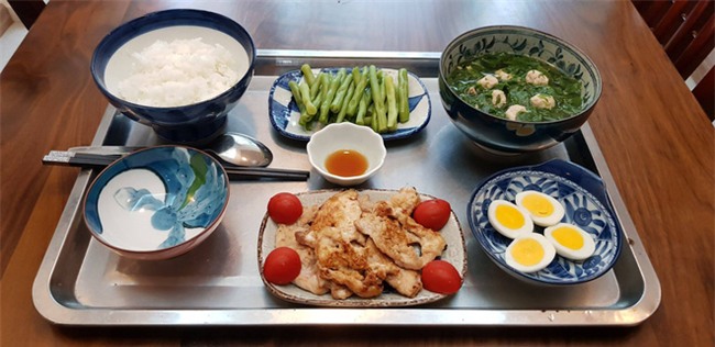 Mâm cơm mẹ chồng Hà Thành nấu cho con dâu ở cữ gây sốt vì quá đặc biệt - Ảnh 15.