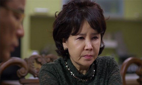 nhung khoan tien lon be doi non ra di vi me chong muon khong bao gio tra - 1