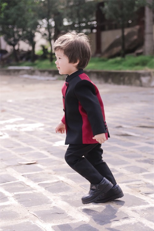 Cadie Mộc Trà - Alfie Túc Mạnh xúng xính lồng đèn, cực đáng yêu trong bộ ảnh Trung thu - Ảnh 7.