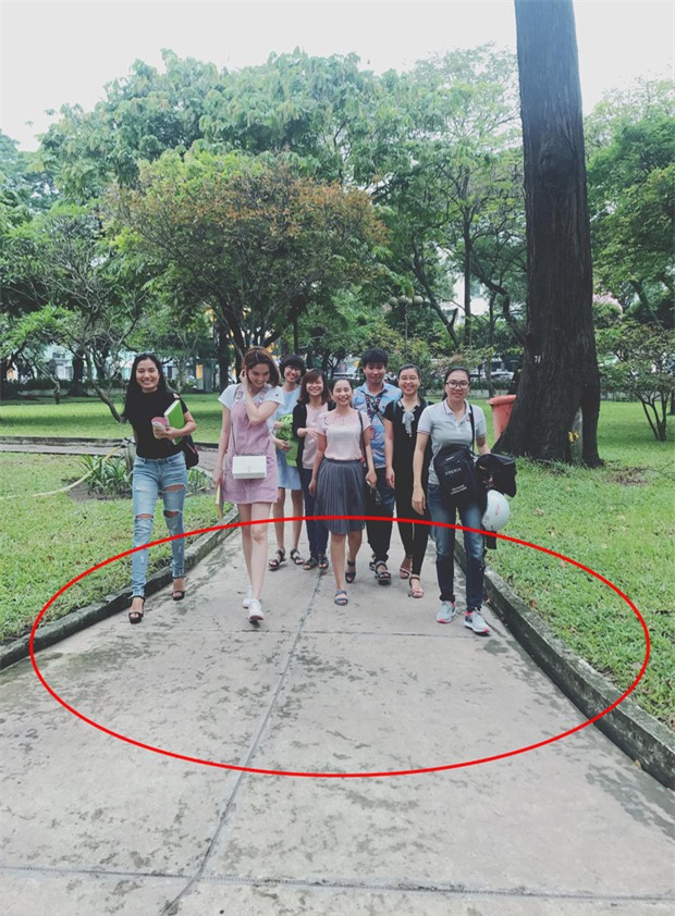 Chân đã dài, dáng cũng đẹp mà sao Ngọc Trinh cứ phải bóp méo vạn vật thế nhỉ? - Ảnh 2.