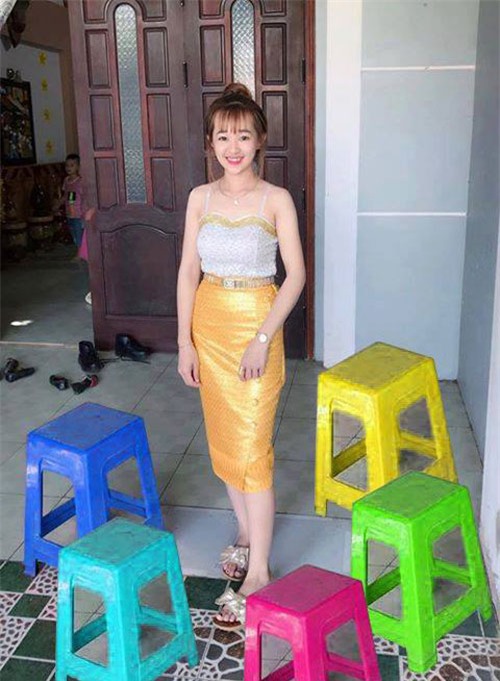 cuoi ngat voi cai ket hot girl len mang nho cac "thanh photoshop" xoa chiec ghe do - 12