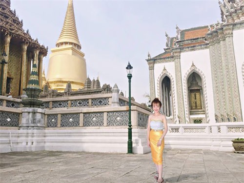 cuoi ngat voi cai ket hot girl len mang nho cac "thanh photoshop" xoa chiec ghe do - 2