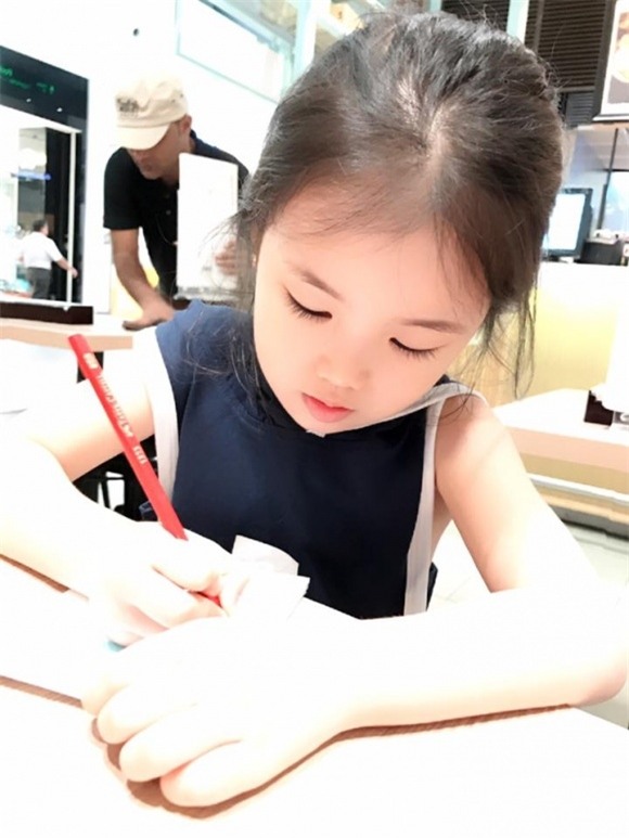 công chúa châu Á, Bảo Anh, người mẫu nhí,đời sống trẻ