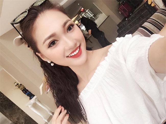 Nhan sắc đời thường của 10 cô gái đầu tiên lọt vào Bán kết "Hoa hậu Hoàn vũ Việt Nam 2017" như thế nào? - Ảnh 6.