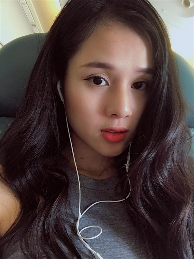 Nhan sắc đời thường của 10 cô gái đầu tiên lọt vào Bán kết Hoa hậu Hoàn vũ Việt Nam 2017 như thế nào? - Ảnh 11.