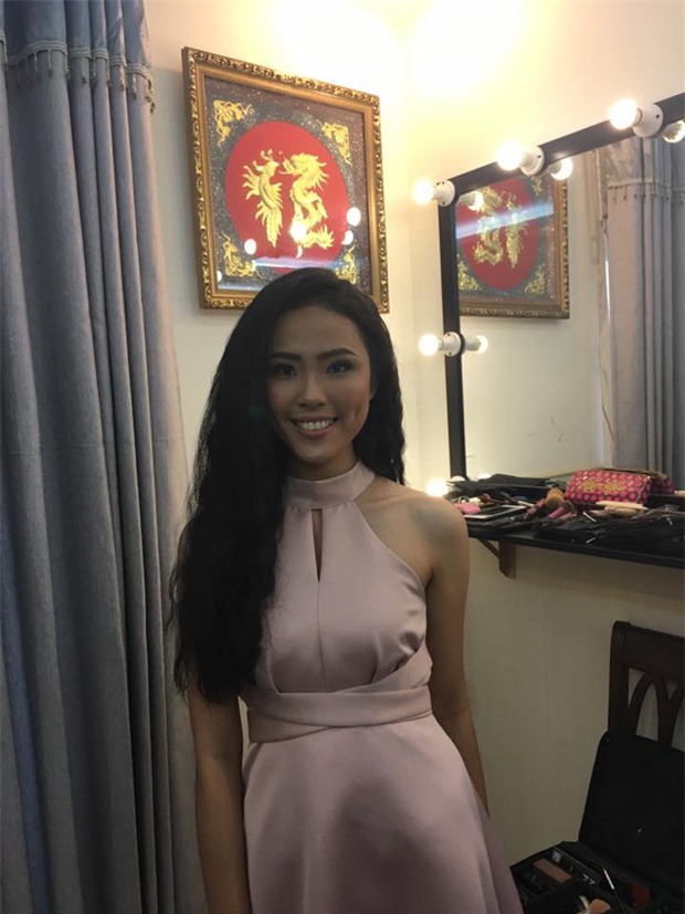 Nhan sắc đời thường của 10 cô gái đầu tiên lọt vào Bán kết Hoa hậu Hoàn vũ Việt Nam 2017 như thế nào? - Ảnh 15.