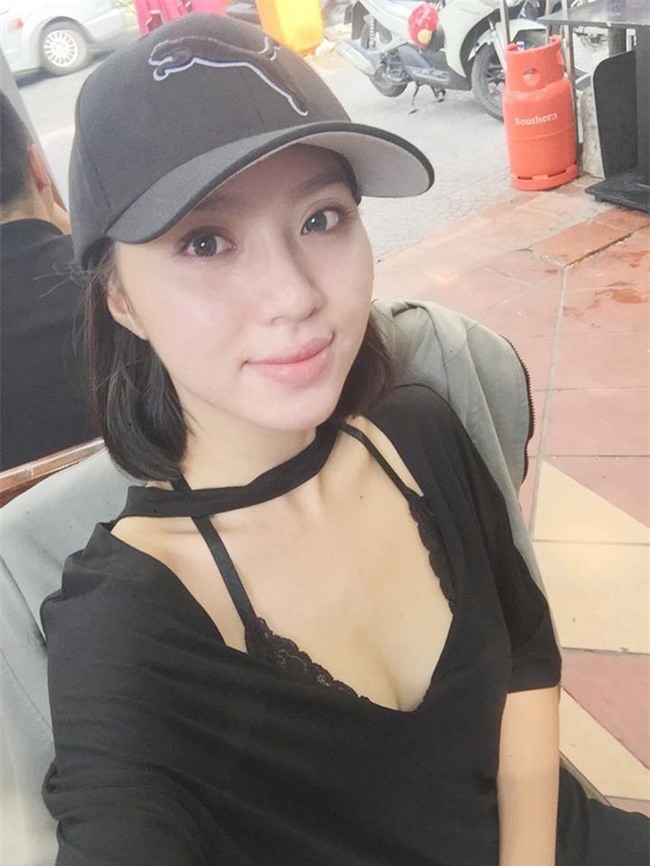 Nhan sắc đời thường của 10 cô gái đầu tiên lọt vào Bán kết "Hoa hậu Hoàn vũ Việt Nam 2017" như thế nào? - Ảnh 20.
