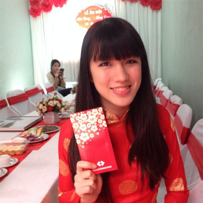 Nhan sắc đời thường của 10 cô gái đầu tiên lọt vào Bán kết 