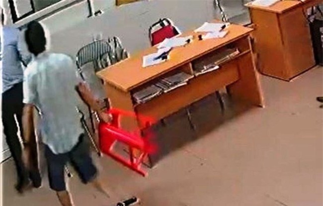 đánh bác sĩ, Nghệ An, bác sĩ