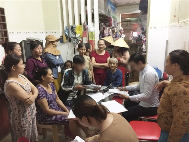 Bà chủ tiệm vàng biến mất cùng 4 tỷ, hàng chục tiểu thương khóc ròng vì vỡ hụi - Ảnh 1.