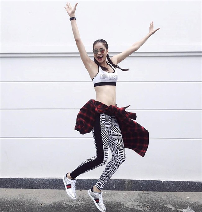 minh chung cho thay khong can "tiep thi co the", ngoc trinh, angela phuong trinh van dep bat bai - 1