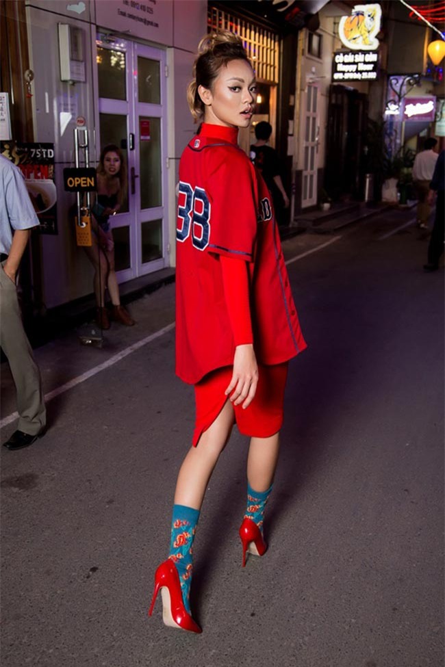 minh chung cho thay khong can "tiep thi co the", ngoc trinh, angela phuong trinh van dep bat bai - 11