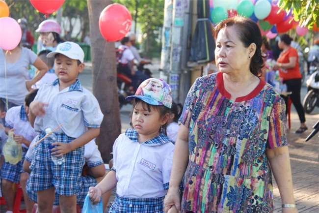 Sau lá đơn kiến nghị bỏ Hội phụ huynh học sinh của ông bố gây sốt, nhiều phụ huynh tranh luận gay gắt - Ảnh 6.