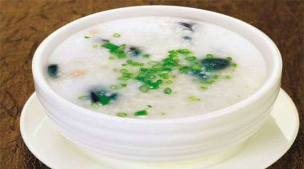 suyt mat ca me va con chi vi bat chao loang truoc khi de mo - 2