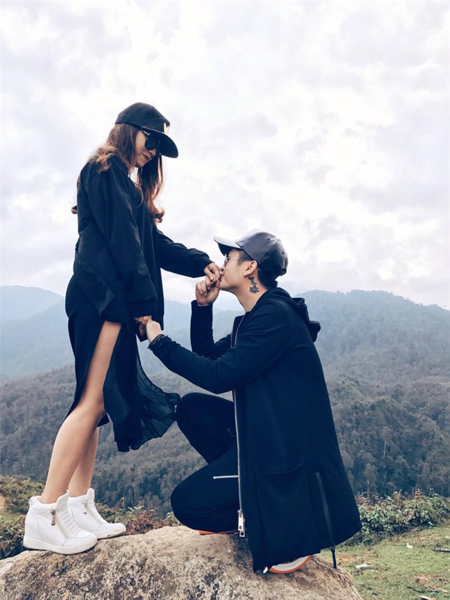 Ngưỡng mộ chàng trai dành 1 năm để chuẩn bị màn cầu hôn lãng mạn với nến và hoa - Ảnh 18.