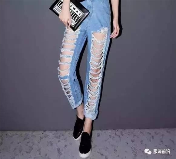 xin dung mac quan jeans rach ruoi mot cach vo toi va - 2