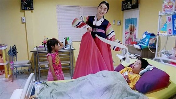 chuyen bo tre chuyen mac do "bien thai" de doi lay nu cuoi con trai se khien ban bat khoc - 11