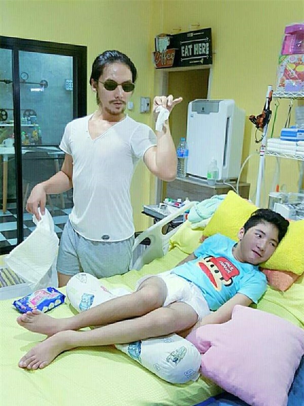 chuyen bo tre chuyen mac do "bien thai" de doi lay nu cuoi con trai se khien ban bat khoc - 16