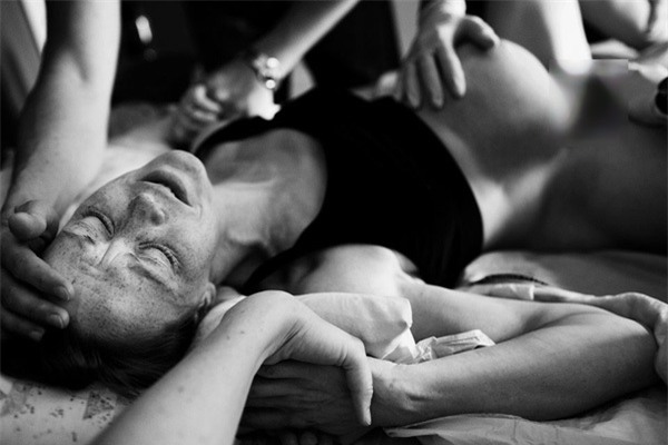 muon biet long da dan ong, hay den khoa san, chung kien gio phut dan ba sinh con - 3