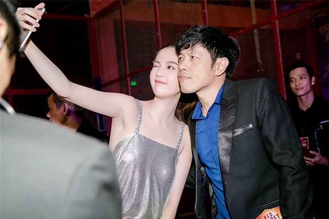 ngoc trinh gay choang vang voi chiec vay sieu ngan day khieu khich tai da nang - 8